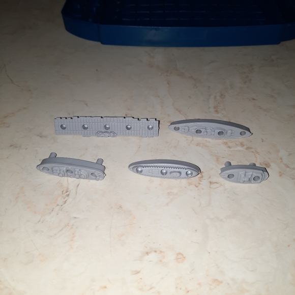 Vintage 1996 Battleship Game Replacement Pieces - Picture 7 of 11
